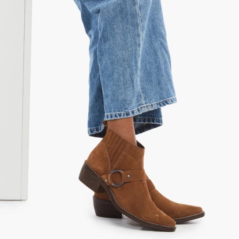 ABLE local & global Jenny Boot Size 8.5 harness